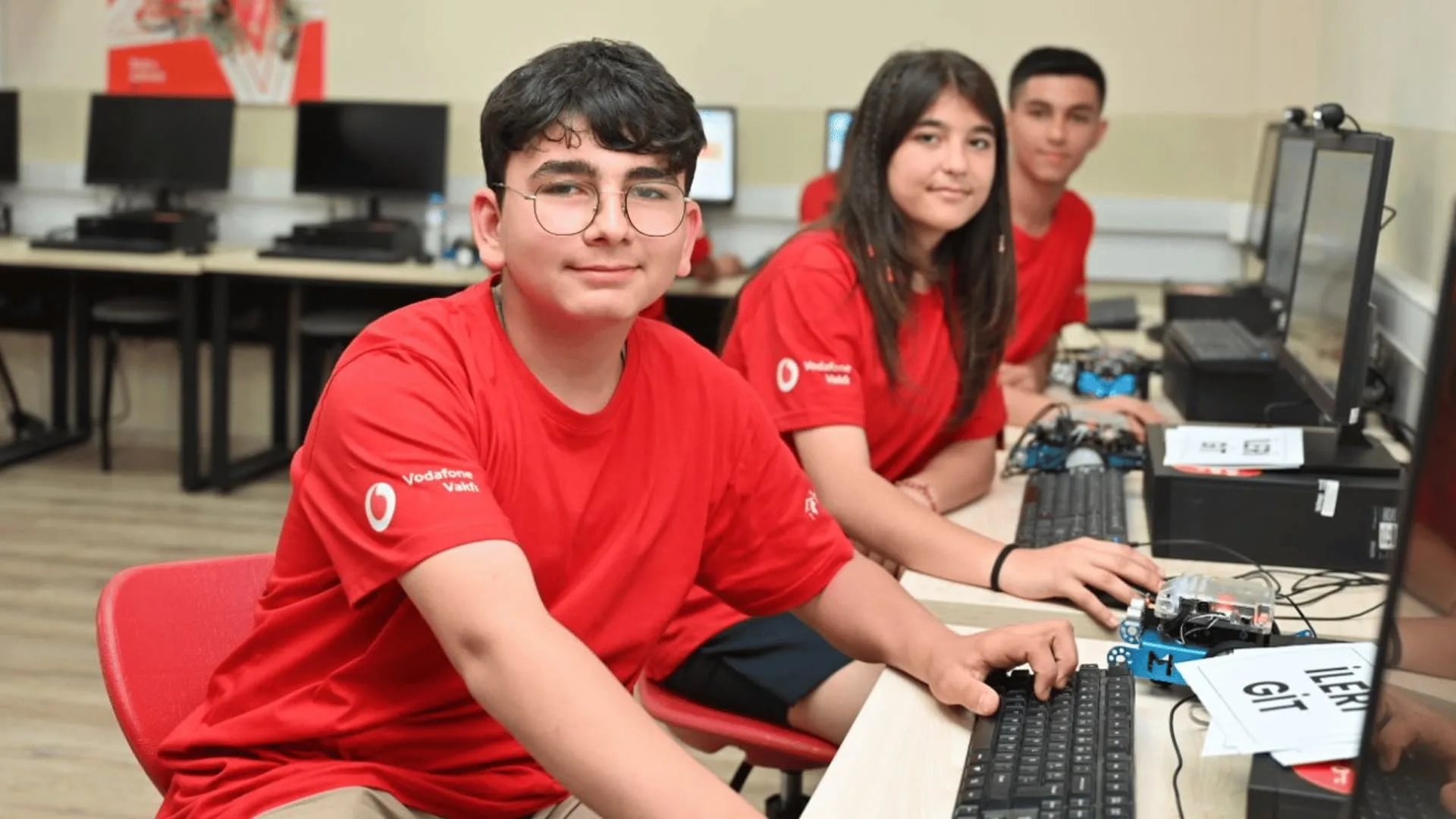 Vodafone Discover Genç Yetenek Programı'na Başvurular Başladı