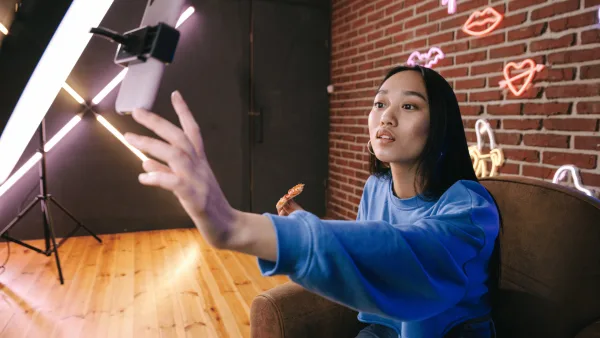 TikTok, Birleşik Krallık’ta Reklamsız Modele Geçti